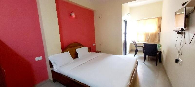 Spot On 80624 Hotel Niladri Complex 普里 外观 照片