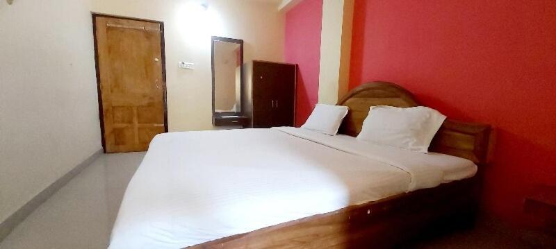 Spot On 80624 Hotel Niladri Complex 普里 外观 照片